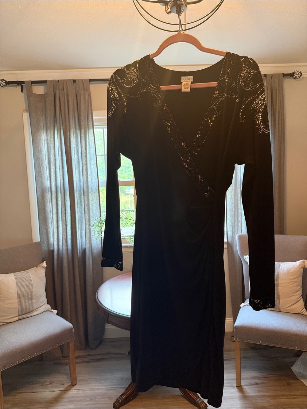 Cache Black Long Sleeve V-Neck Embellished Evening Dress